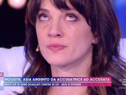 Massacrata sullo stupro. Asia Argento, crollo totale con la d'Urso
