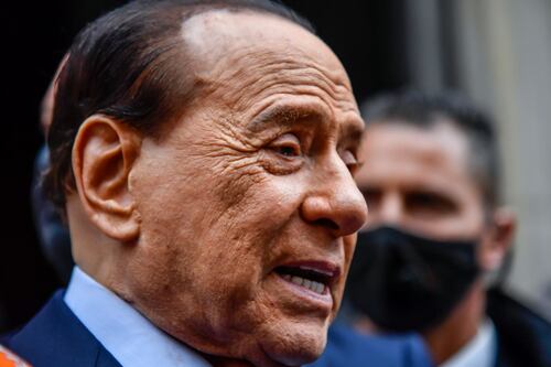 Quirinale, il Ppe spinge Silvio Berlusconi al Colle: "L'ipotesi di eleggerlo molto ragionevole"