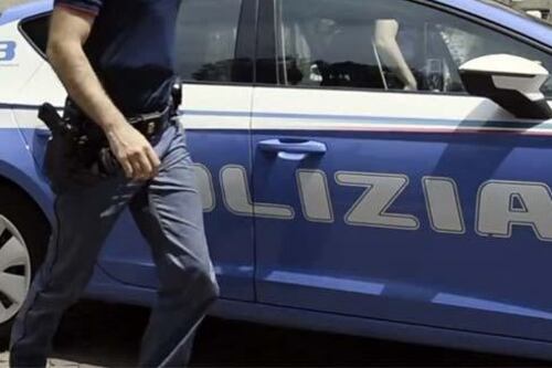 Spari tra la folla. Tre feriti, bambina in terapia intensiva