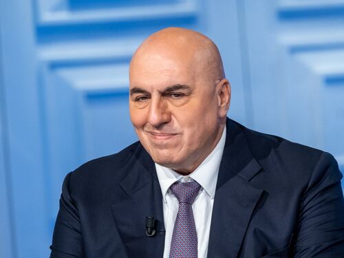 Armi all’Ucraina, Crosetto smaschera Conte: “Bullo di quartiere, quando governava lui…”