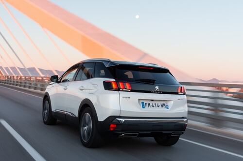 I Suv del Leone a quota 100mila in Itala