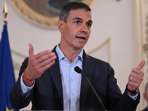 Spagna, che faccia tosta: "Italia non all'altezza sui migranti". Da che pulpito...
