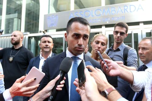 Di Maio mette alle corde Tria: "Un ministro serio i soldi li trova"