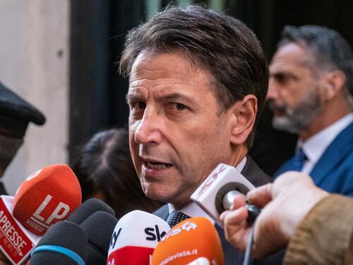 Governo, appello di Conte a Meloni: “Inaccettabile un ministro degli Esteri di Forza Italia”