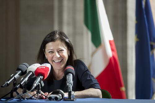 Non solo la De Micheli: ecco tutte le follie "ciclabili" del Pd