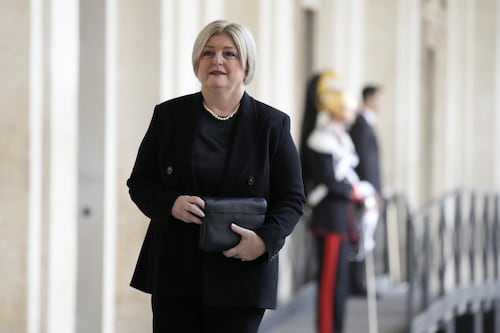 Governo, reddito di cittadinanza sempre più pesante. Ma stipendi fermi: servono misure