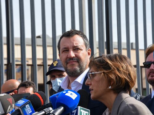 Open Arms, nel processo sceneggiata sui migranti ci sarà Richard Gere contro Matteo Salvini