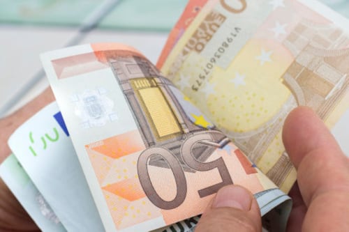 Guerra al contante: dal 1° luglio cambia tutto. Ecco come
