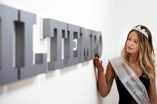 La più bella di Roma diventa giornalista per un giorno