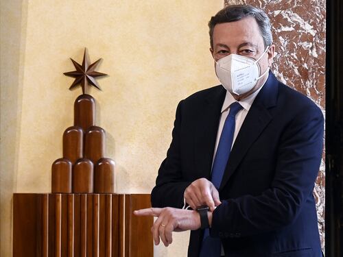 La crisi del Movimento 5 Stelle minaccia Mario Draghi: Beppe Grillo potrebbe attaccare pure il Governo