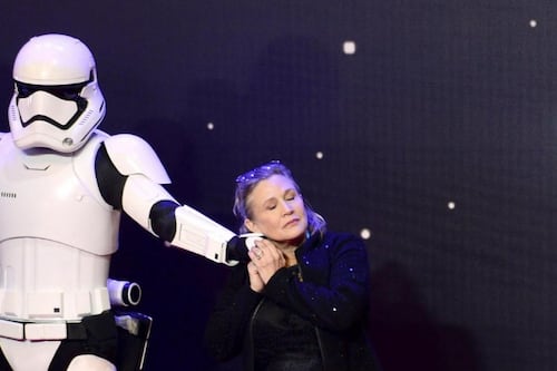Cinema, un anno dopo i fan di Star Wars ricordano Carrie Fischer