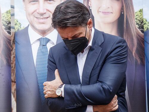 Altra grana per Conte. "Capo Illegittimo", impugnata in tribunale la sua nomina da cento militanti