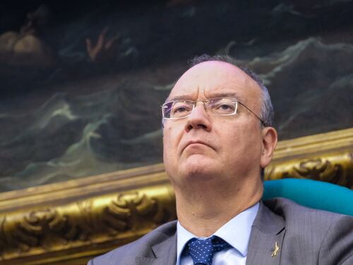 Calabria, Valditara in visita: “La scuola deve essere un punto di riferimento”