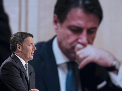 Conte sotto assedio, il dpcm fa infuriare tutti. E Renzi raccoglie firme contro il governo