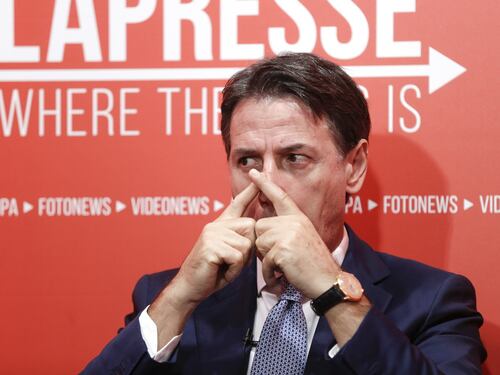 Conte preferisce la propaganda alla coerenza