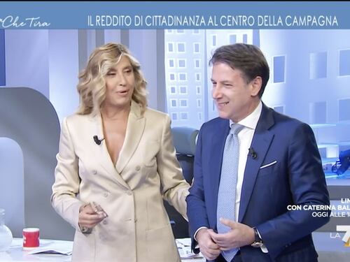 L'Aria Che Tira, Conte arriva in ritardo e Myrta Merlino sfotte: umiliato in diretta