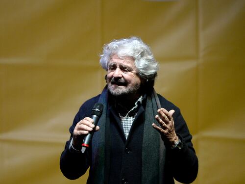 Arriva il codice per gli eletti del M5S coinvolti in inchieste giudiziarie: "Con l'avviso di garanzia le sanzioni non sono automatiche"