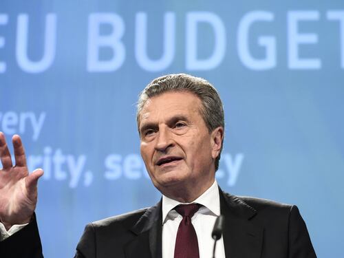 La minaccia dell'Unione Europea: "Sanzioni se l'Italia non paga"