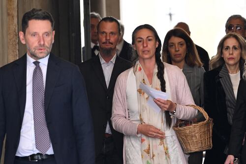 Bimbi nel bosco, il Tribunale: «Nessun abuso dalla madre, soffrono per il distacco»