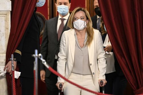 Giorgia Meloni e gli insulti su La Stampa, squallido attacco: ferita come madre e come donna