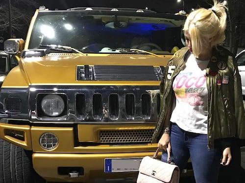 Esagerati! Guardate cosa fa Icardi nel suo Hummer mentre aspetta Wanda