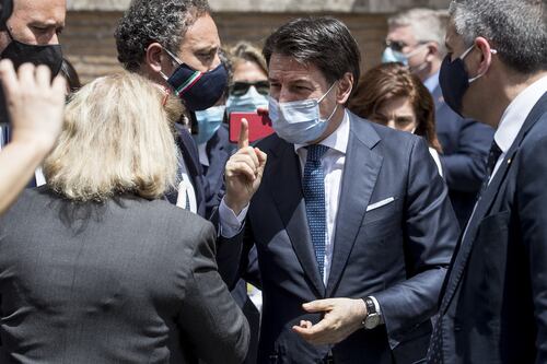 I cattolici scomunicano Conte