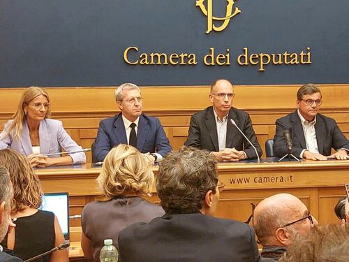 Elezioni, c'è l'accordo tra Letta e Calenda. Al Pd il 70% dei candidati, ad Azione e +Europa il 30%