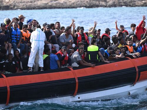 Ceuta, rischio di una nuova invasione. Nelle chat degli scafisti è la meta preferita