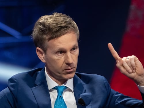 Alessandro Orsini insiste: "Meloni criminale politica", l'attacco surreale