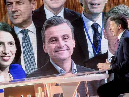 Renzi-Calenda a due piazze per scippare i riformisti Pd a Schlein