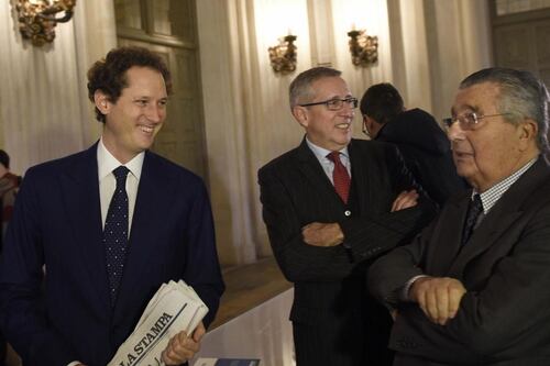 I De Benedetti vendono Gedi a John Elkann. Repubblica, la guerra in famiglia