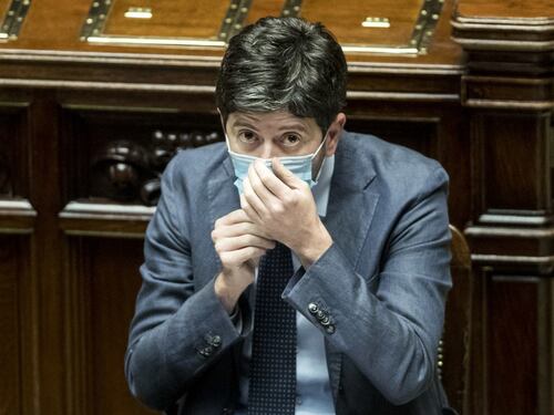 Speranza e Cts in tackle sulle Regioni: no agli stadi aperti al 25% della capienza