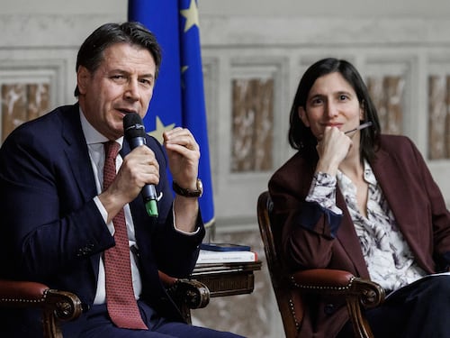 M5S, il flop in Abruzzo scatena la resa dei conti contro il campo largo. “Accozzaglia, ora basta”