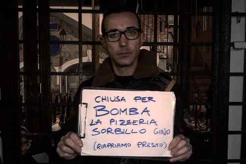 "Chiusi per bomba". Ordigno contro la storica pizzeria Sorbillo