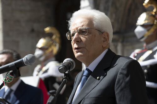Sergio Mattarella premia Tim e Nokia, ma dimentica i cinesi. Un segnale?