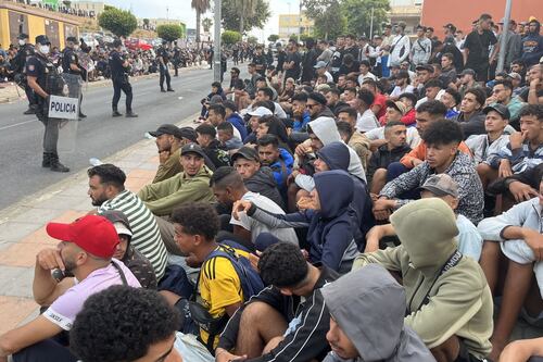 Migranti, Sanchez scagiona il Marocco su Ceuta ed evoca il complottone di Russia e Israele