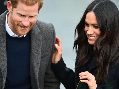 Meghan Markle, scommesse sospese: è giallo sull'abito da sposa