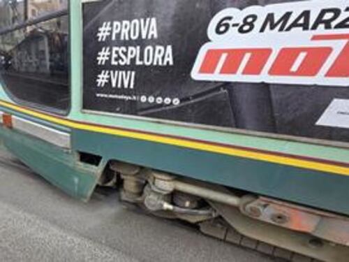 Prenestina, scontro tra due tram: 10 passeggeri feriti. Aperta inchiesta
