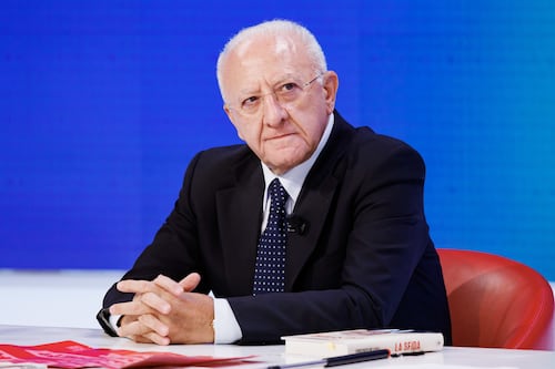 Elezioni, De Luca torna alle origini: rieletto sindaco di Salerno. Alla faccia di Schlein e di chi lo voleva silurare