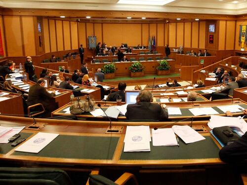 Segretari licenziati. Panico nelle Regioni