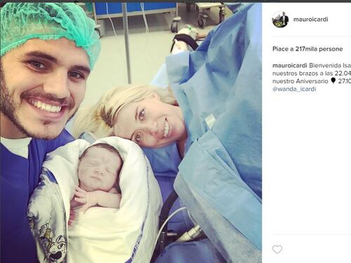 Fiocco rosa in casa Icardi, è nata Isabella