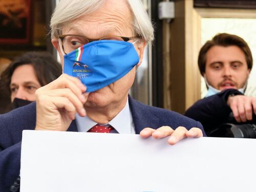Vittorio Sgarbi lancia la sua candidatura a Roma: io sindaco del centrodestra