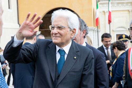 Mattarella firma la legge ma scrive alle Camere: "La sicurezza è compito dello Stato"