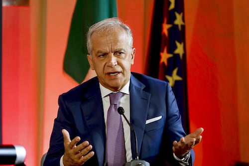 Migranti, la forza di verità e ragione: il governo non obbedisce più ai diktat stranieri
