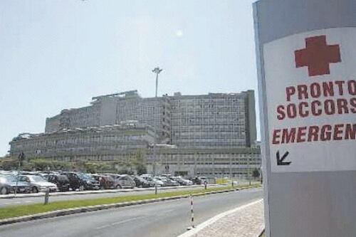 Caos Covid, scambio di salme all'ospedale Sant'Andrea