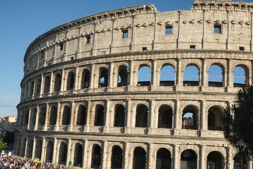 Roma, servizi più cari per il Giubileo: aumenti su musei e wc pubblici