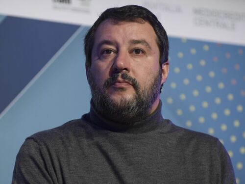 Open Arms, l'autodifesa di Salvini "Lo sbarco non spettava all'Italia"