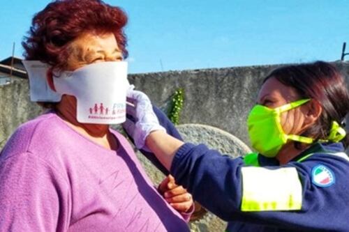 Coronavirus, pensioni a domicilio per gli over 75. Così carabinieri e poste italiane aiutano gli anziani