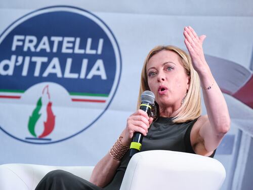 Giorgia Meloni passa al contrattacco: “Conferenza surreale di Mario Draghi. Green pass? Misura economicida e inutile”
