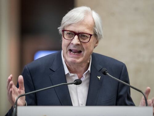 Berlusconi senatore a vita, la profezia di Sgarbi sul Quirinale